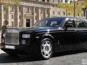 專業(yè)高效，打造精彩瞬間——武漢商演活動慶典租車與婚慶汽車服務全攻略